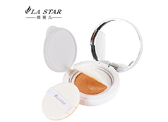 娜賽兒 瑩潤(rùn)無(wú)暇氣墊霜